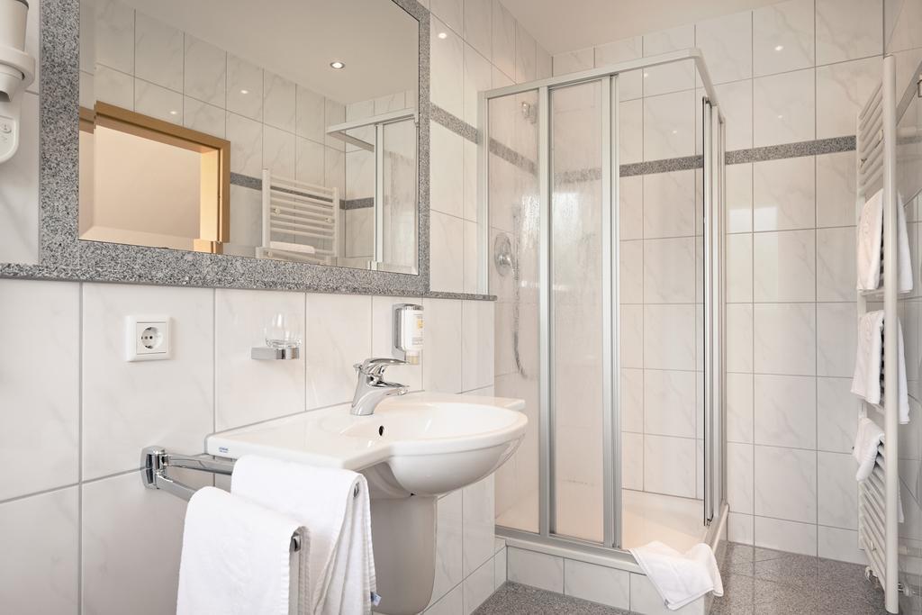 Hotel Heuboden Umkirch Kültér fotó
